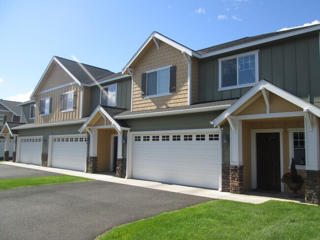 Building Photo - c636 Unit 3