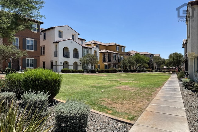 Photo - 3Bed/2.5Bath Three-Story Townhouse in Vistancia! Ready for Immediate Move-In! – 2 CAR GARAGE!