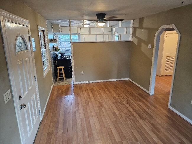 Photo - 3265 Hillview Ln