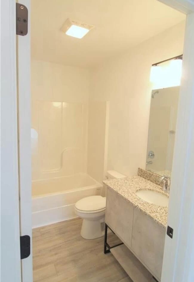 Photo - 811 Arctic Ave