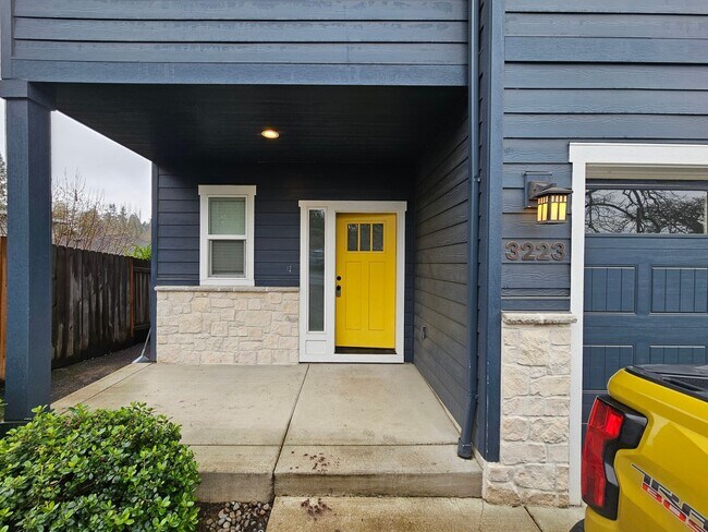 Photo - 3221-3223 Pheasant Ave SE Unit 3223