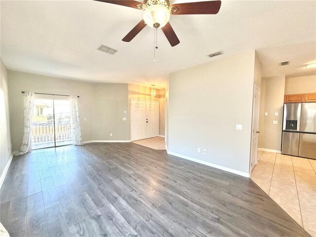 Photo - 1044 Longville Cir