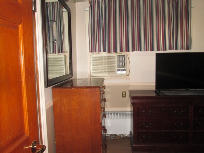 Photo - 55 Wilson Ave
