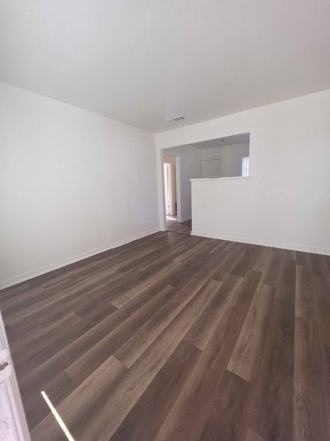 Photo - 3612 Bright St