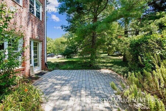 Photo - 1600 Preston Rd