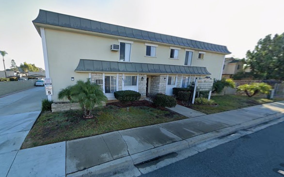 Photo - 991 N Mollison Ave Unit 12