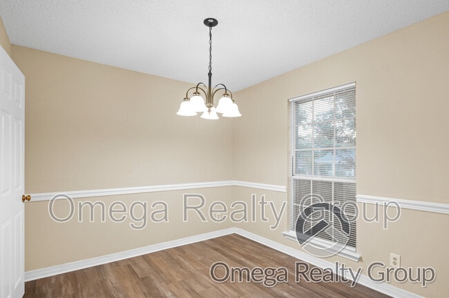 Photo - 1230 Richmond Ct