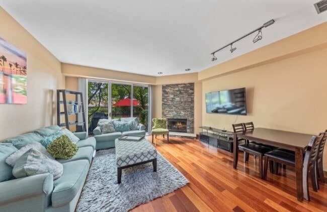 Photo - 1273 Cranbrook Dr