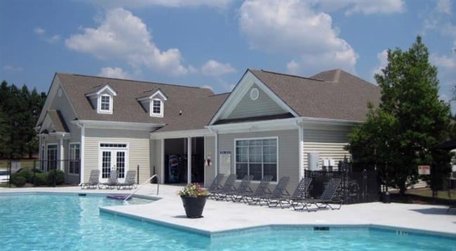 Pool and Clubhouse - Cambridge Downs