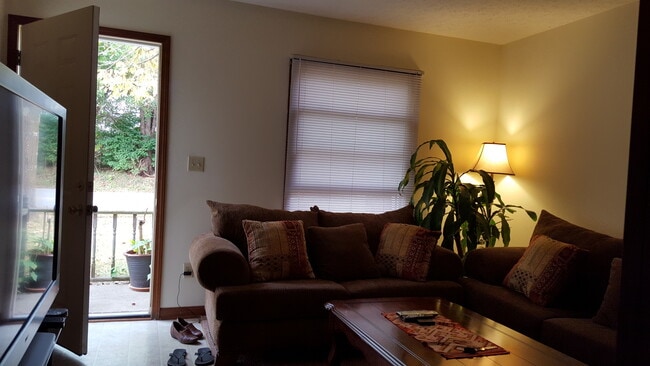 Photo - Highland Village - 3 bedroom 2 bath Home!