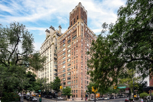 Photo - 130 E East End Ave