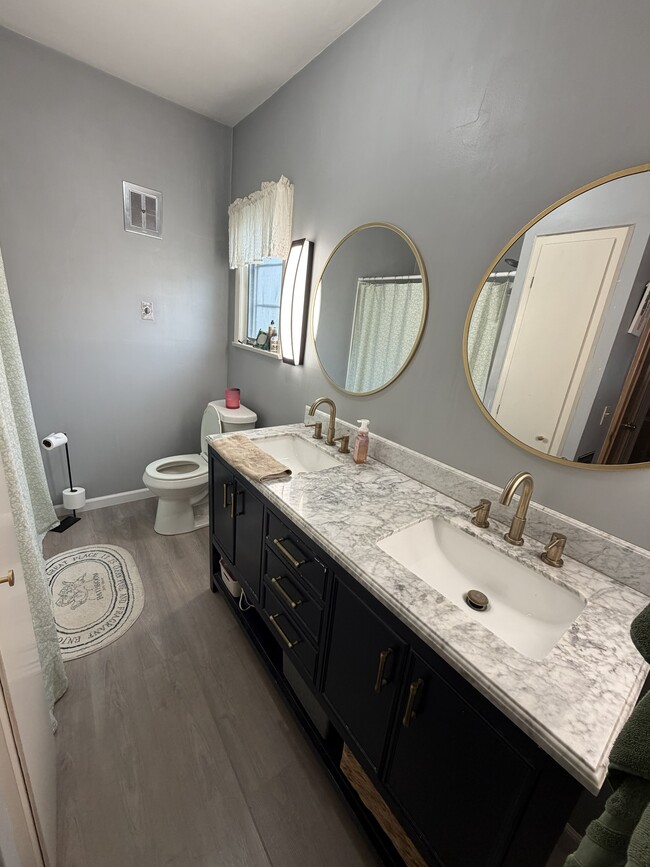 28 Manitou St Unidad Lower Apartment in Depew