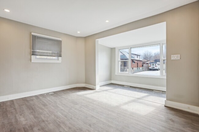 Photo - 1 Bed / 1 Bath Main Floor Unit – $1,425/mo... Unit 1