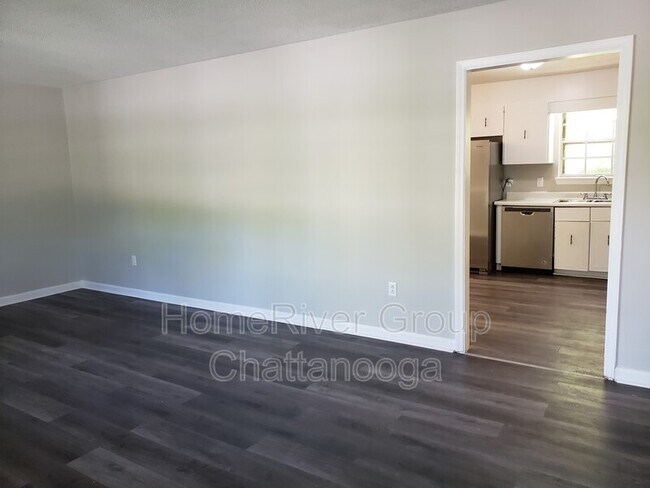 Photo - 218 Townsend Cir