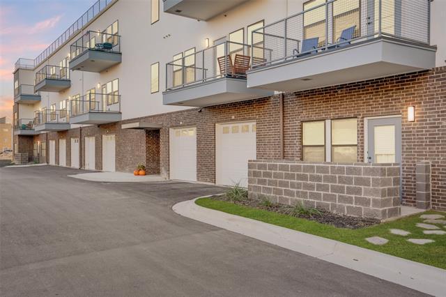 Photo - 209 Wimberly St Unit 2-106