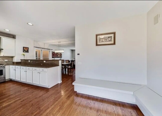 Photo - 1802 W Diversey Pkwy