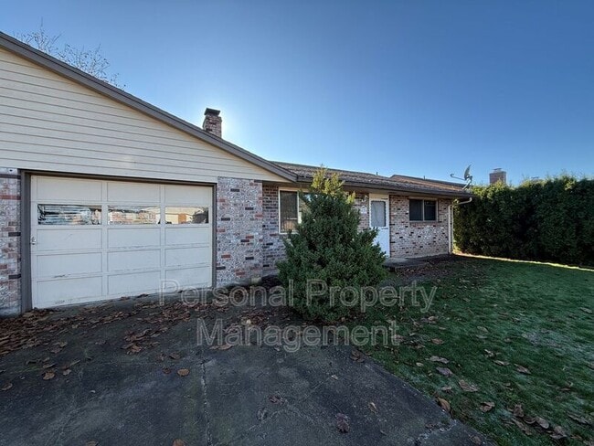 Photo - 16121 SE 3rd St