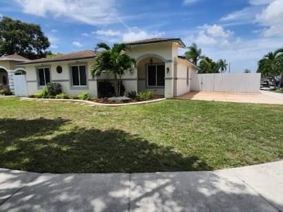 Building Photo - 3301 NW 191st St Rental
