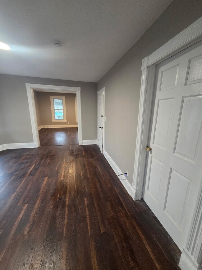 Photo - 398 Dearborn St