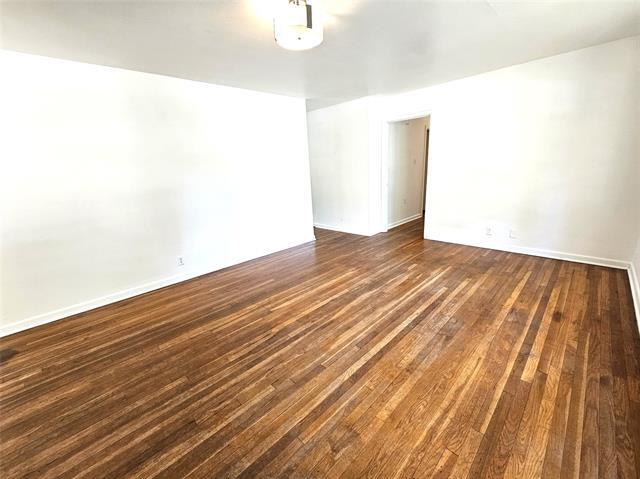 Photo - 3630 Charles St