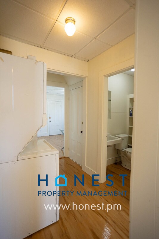 51 Cushing St Condo Condo for Rent in Brunswick, ME