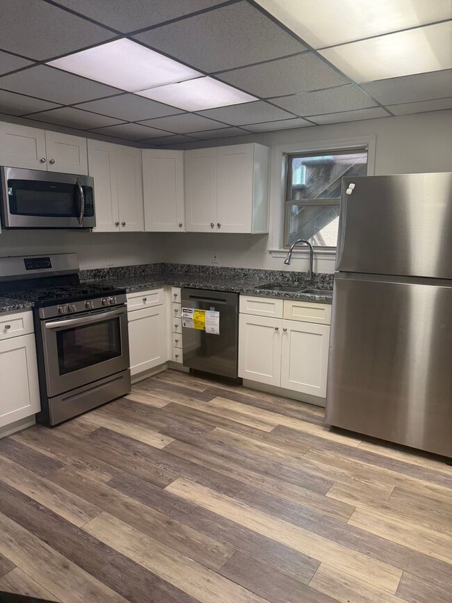 Photo - 2 bed one bath great location