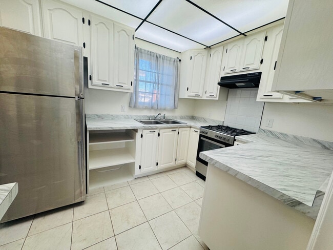 Photo - 10609 Mountain View Ave Unidad A