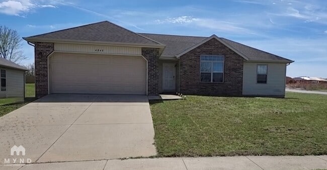 Building Photo - 4840 W Skyler Dr