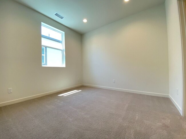 Photo - 2 BEDROOM HOME FOR LEASE IN IRVINE