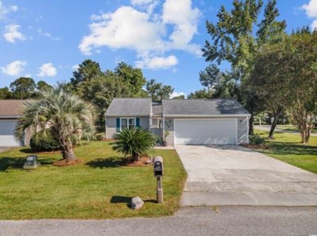 Building Photo - 400 Killarney Dr