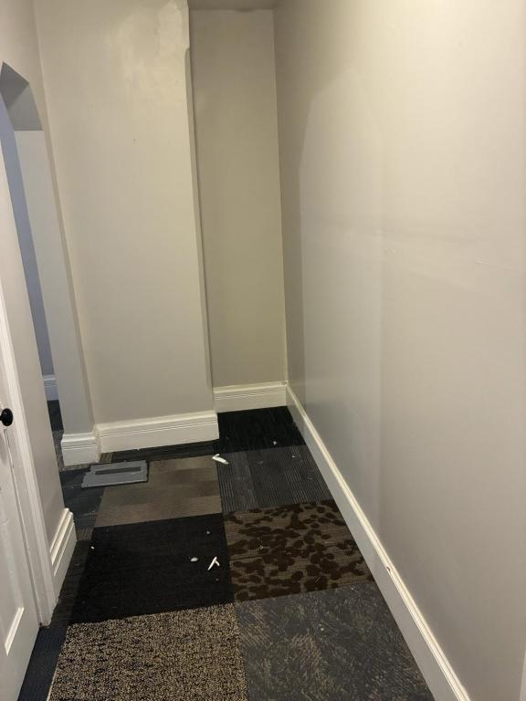 Photo - 87 Vennum Ave