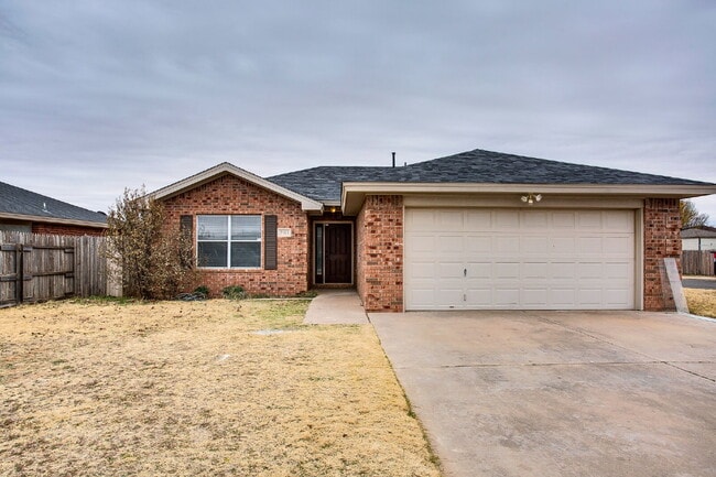 Building Photo - Freshly Updated 3/2/2 in Cooper!