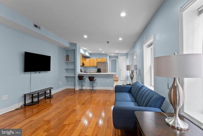 Photo - 1818 E Pratt St Unit APT A