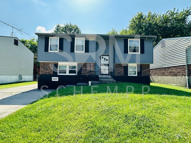 Photo - Updated 5BR/2BR house near Outer Loop now available!