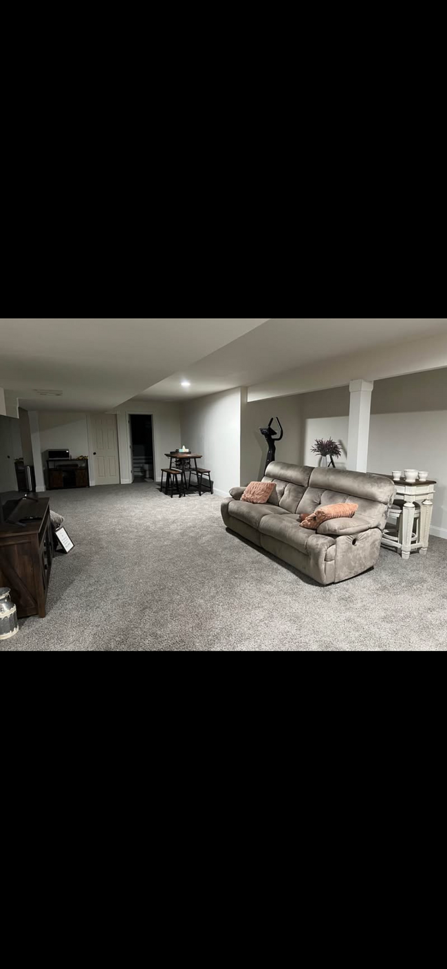Photo - 121 Red Bud Ln Unidad Apartment for rent