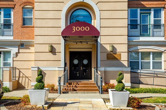 Entrance - Bristol on West End