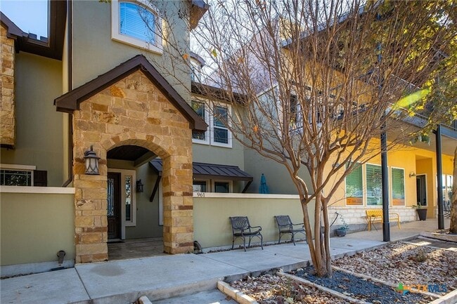 Photo - 961 N Academy Ave