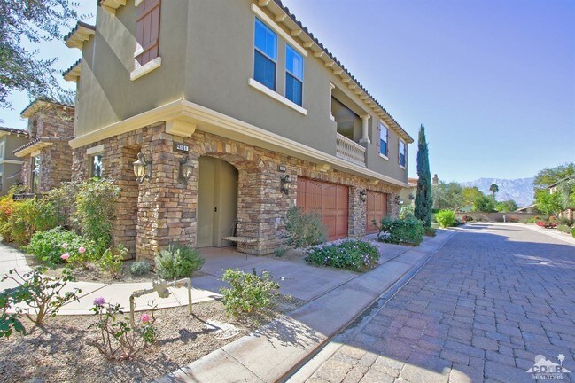 Frente - 4153 Via Mattina Unidad 1