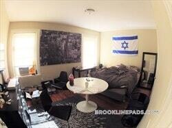 240 Babcock St Unidad 3