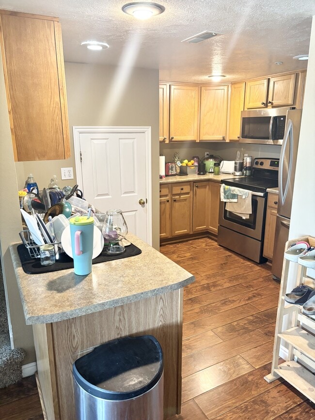 Photo - 112 W 1230 N St