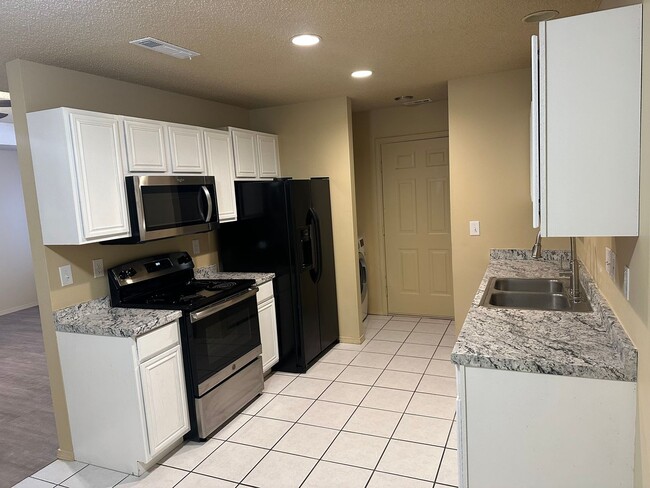 Photo - 142-144 Northaven Unit 142 Northaven