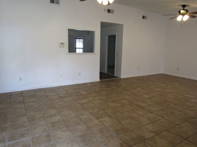 Photo - 1087 Desert Shield St