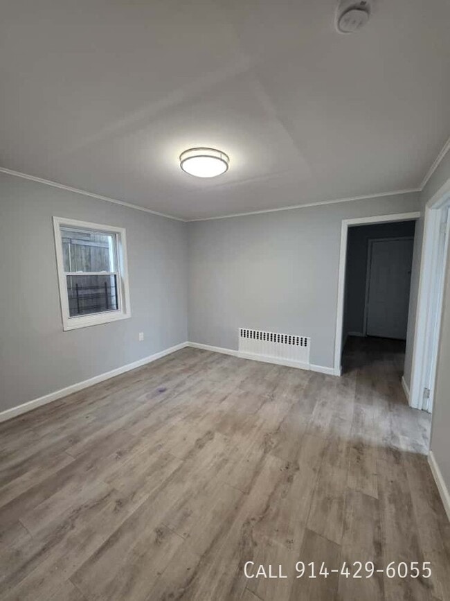 Photo - 176 Webster Ave