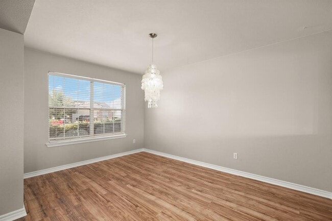 Photo - 219 Brown St