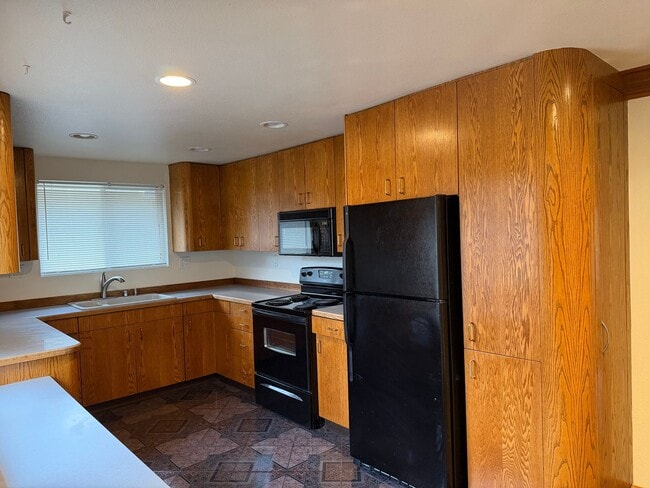 Photo - Charming Everett Rambler — 3 Bedrooms + Bonus Room