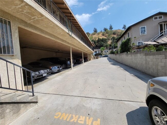 3607 Griffin Ave
