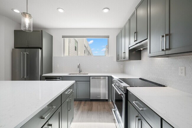 Photo - BEAUTIFUL Townhome For Rent in Downtown St...