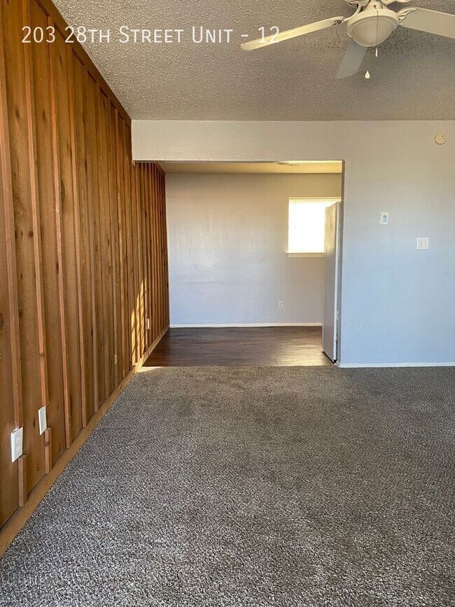 Photo - 203 28th St Unit 12