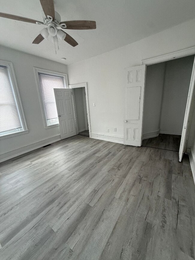 2083 E Clearfield St Unidad 1 Rear