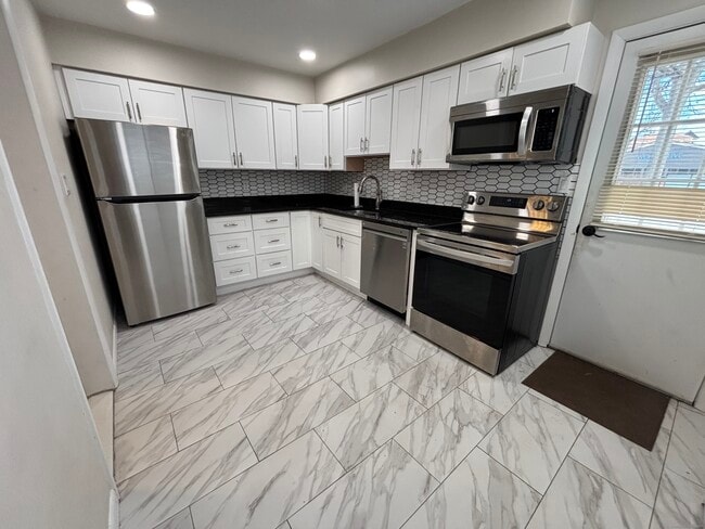 Photo - 7 Arch St Unit 1